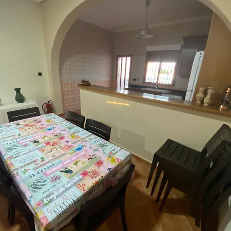 Dolores, Un Chalet Con Piscina Y Barbacoa En La Huerta Del Segura.