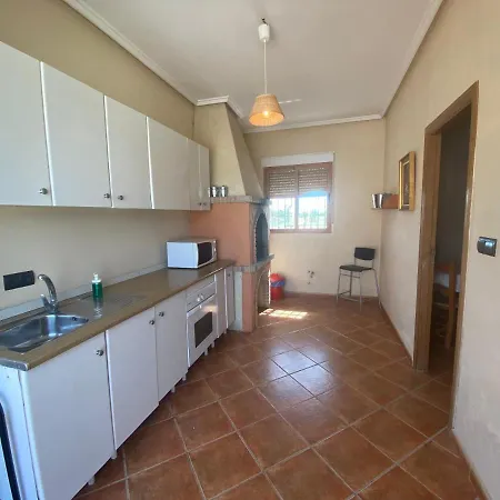 Dolores, Un Chalet Con Piscina Y Barbacoa En La Huerta Del Segura.