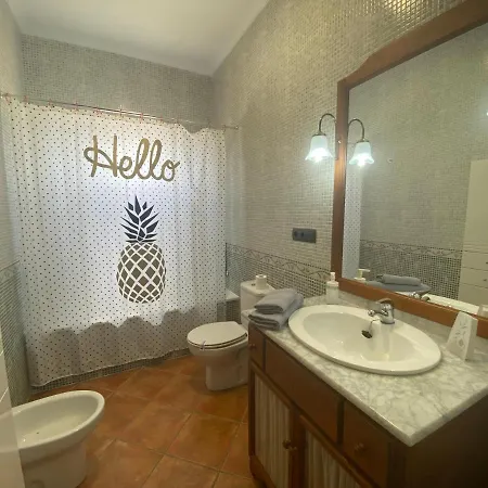 Dolores, Un Chalet Con Piscina Y Barbacoa En La Huerta Del Segura. *
