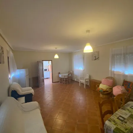 Dolores, Un Chalet Con Piscina Y Barbacoa En La Huerta Del Segura. *