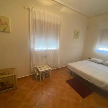 Chalet Dolores, Un Chalet Con Piscina Y Barbacoa En La Huerta Del Segura.
